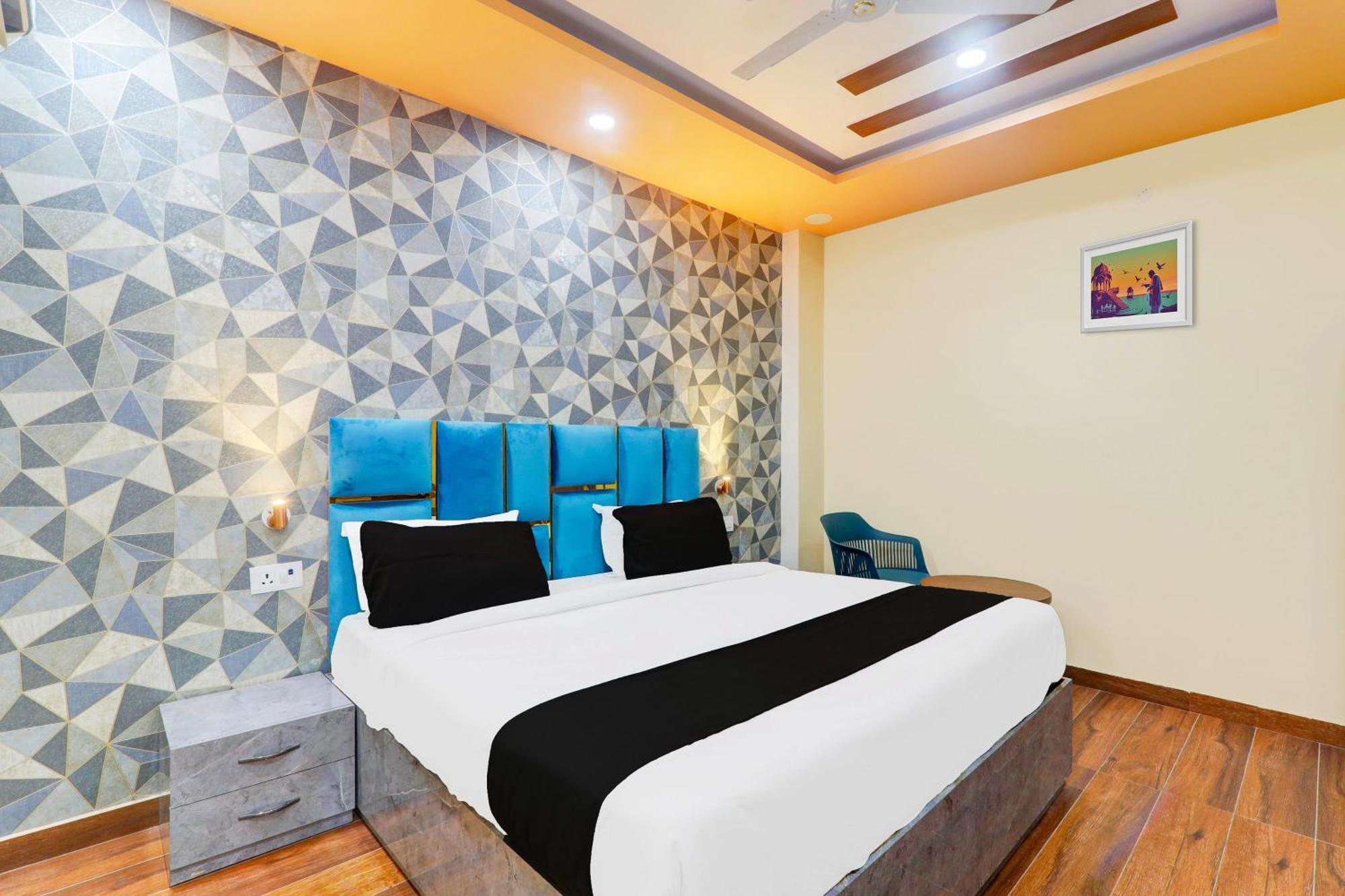 Super Hotel O Raas Plaza Kanpur Exterior photo